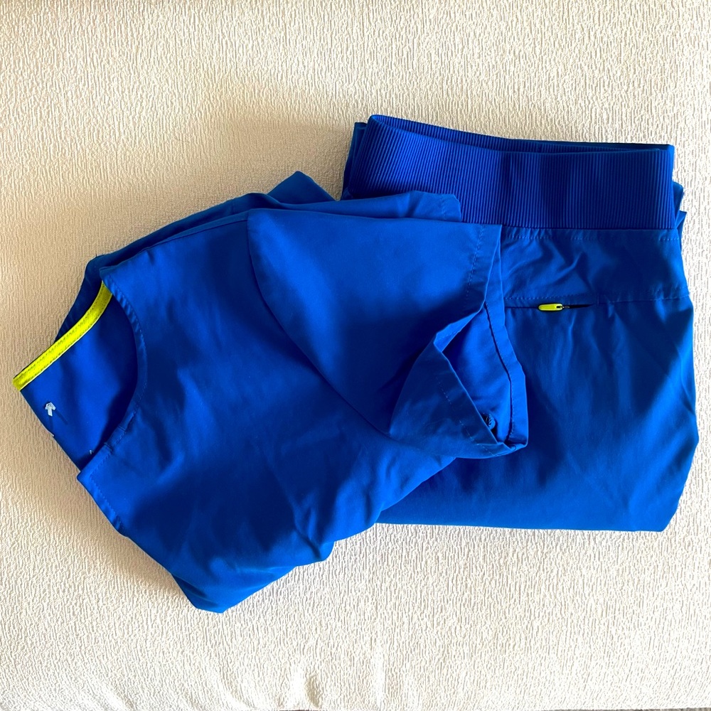 Medelita Scrubs Set - S top, M bottom
